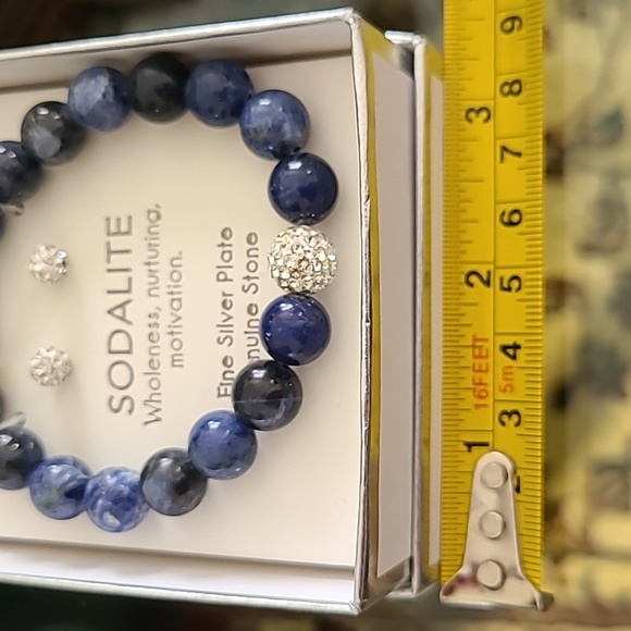 SODALITE WOMENS BEAUTIFUL BLUE STONE BRACELET AND EARRINGS SET - Picture 5 of 5